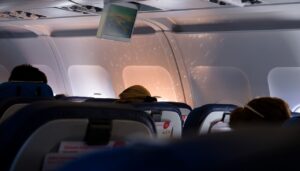 5 Top Tips to Sleep Fast on a Plane